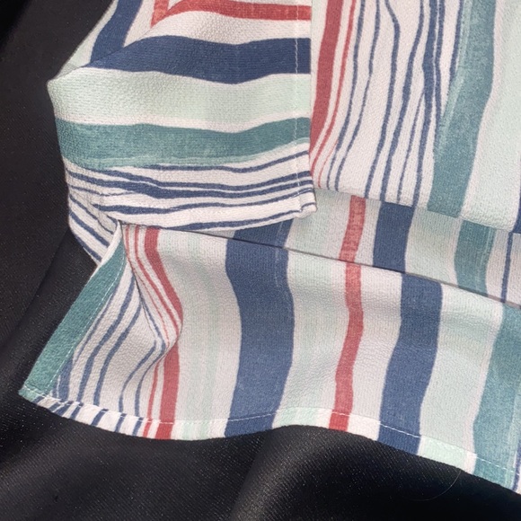 EUC Lane Bryant Stripped-off shoulder blouse! Size 22/24🔥 - Picture 8 of 9